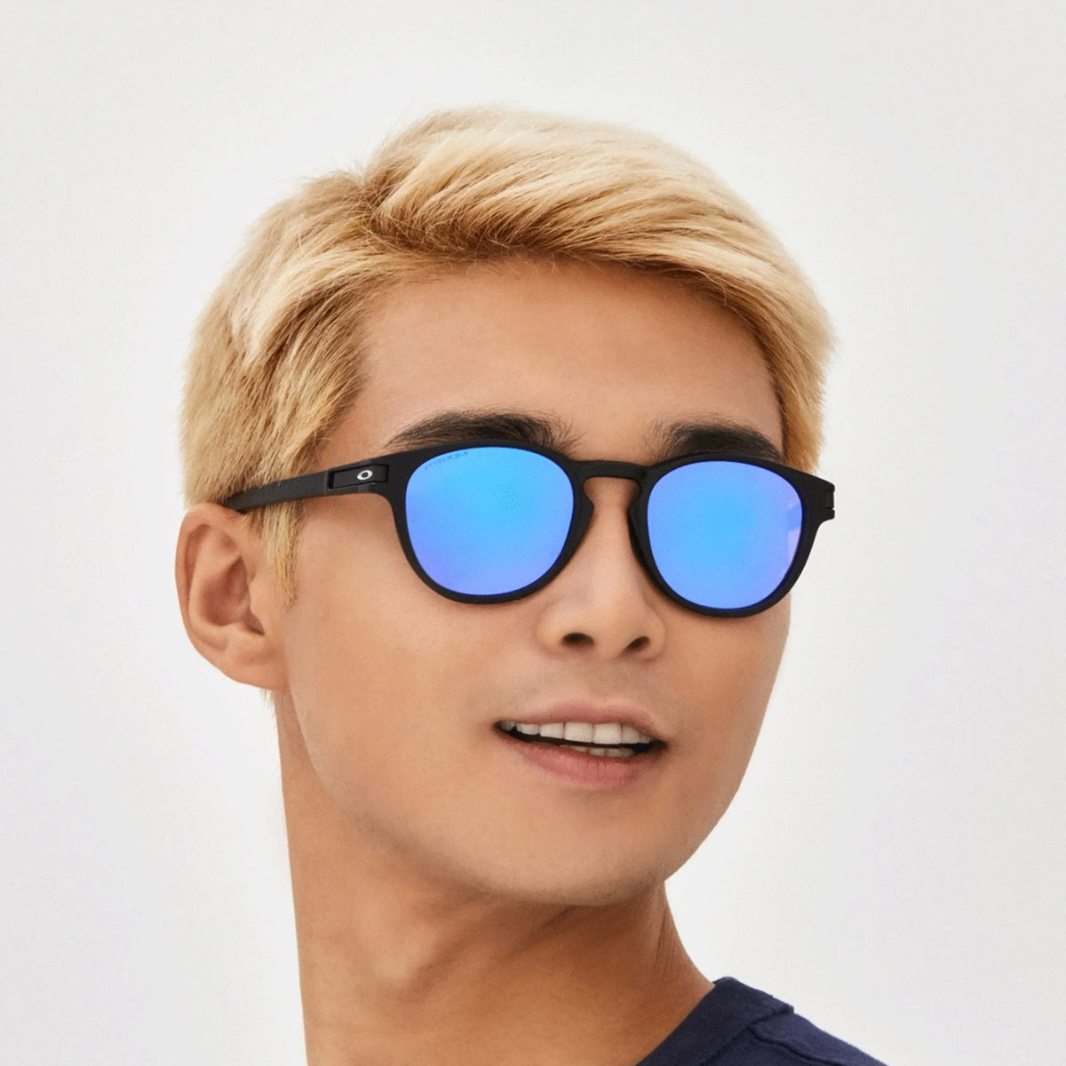 Oakley Latch OO9265 926555 – nero opaco – Occhiali da sole