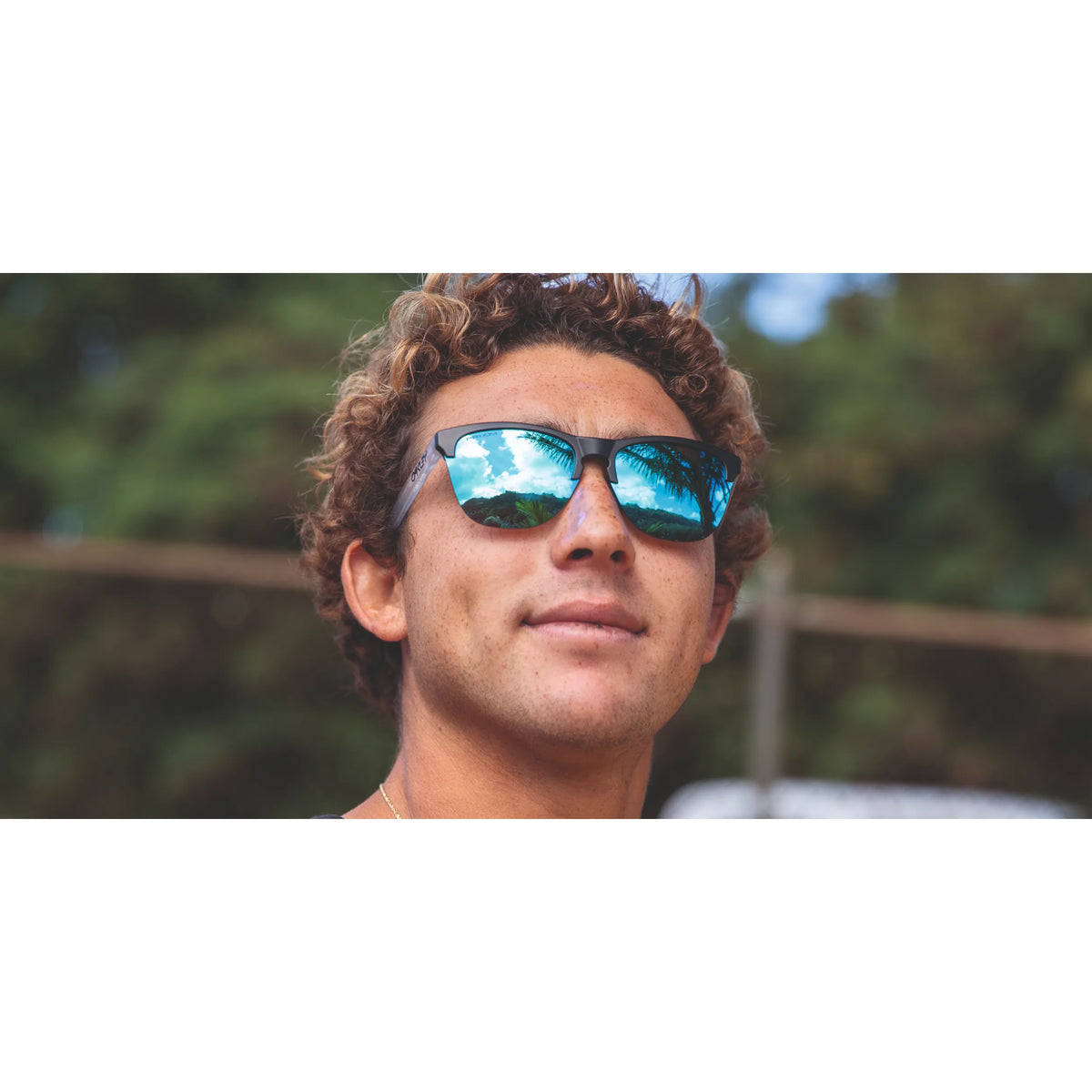 Oakley Frogskins lite OO9374 937402 – Nero opaco – Occhiali da sole