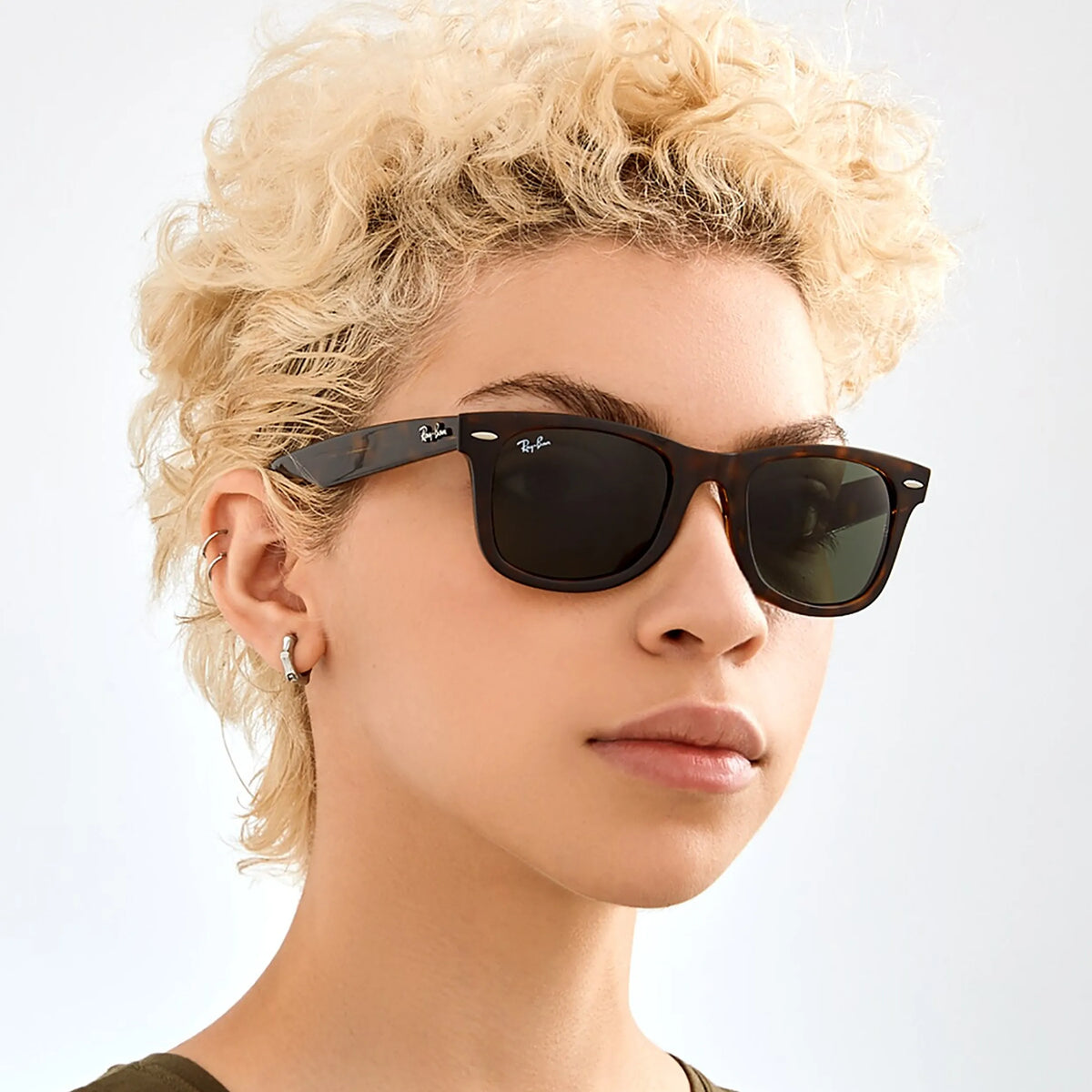 Ray-Ban Wayfarer RB4340 710 – tartarugato – Occhiali da sole