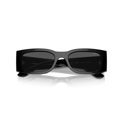 Vogue VO5584S W44/87 – Occhiali da sole neri