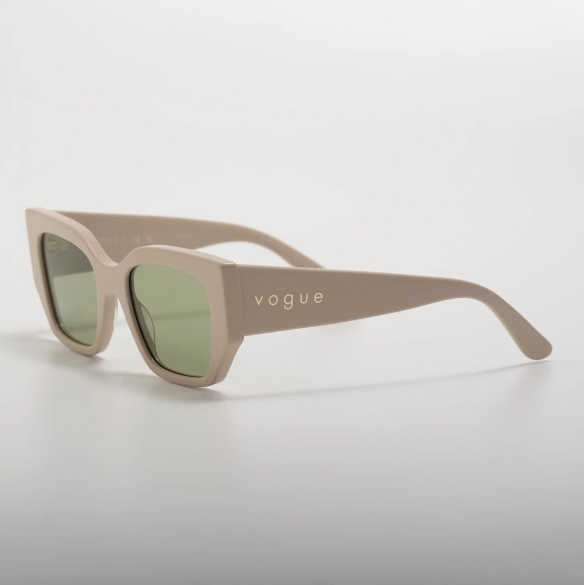 Vogue VO5583-S 316482 – beige – Occhiali da sole