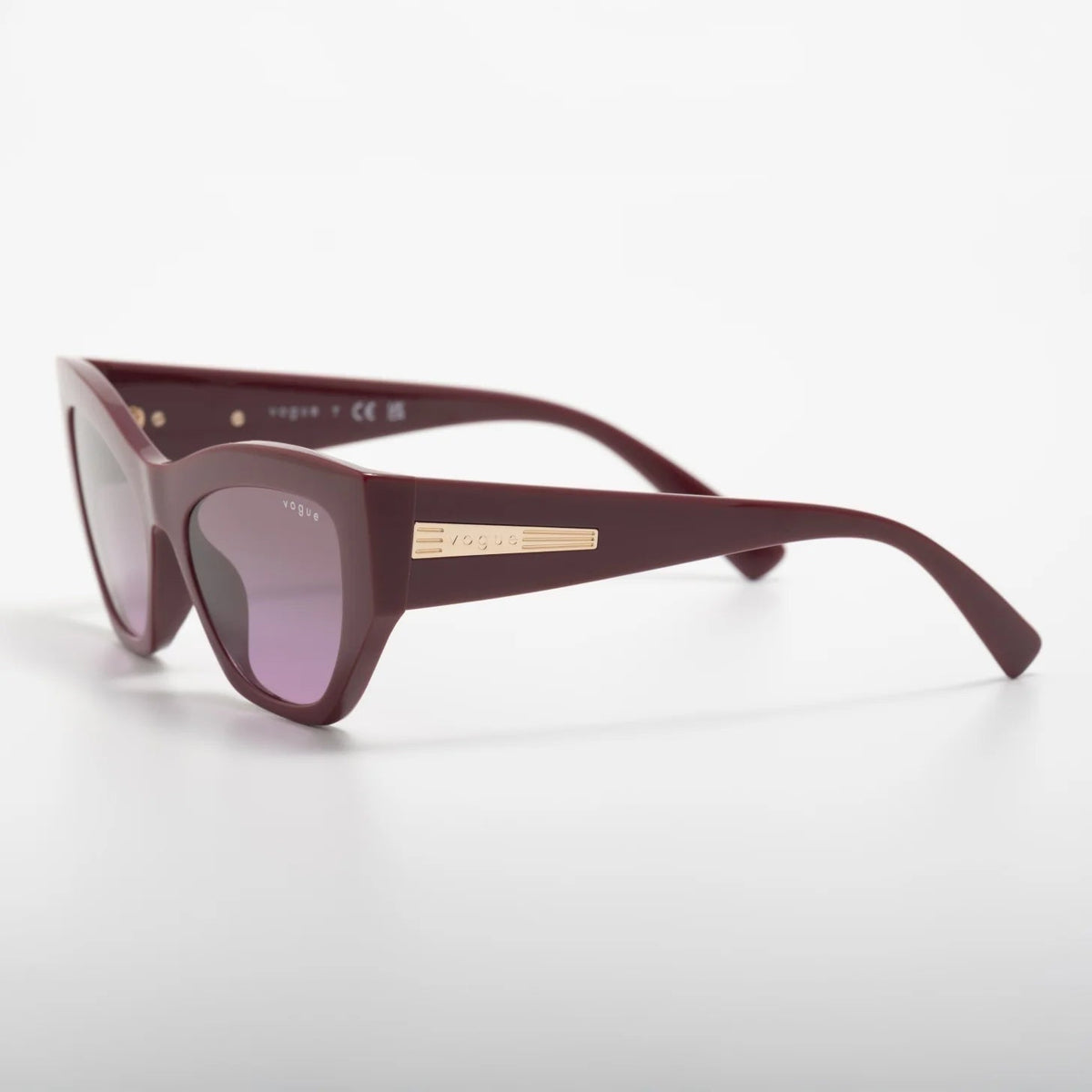Vogue VO5607-S 287590 – ciliegia – Occhiali da sole